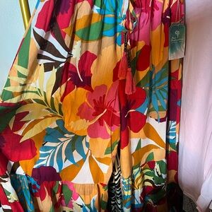 Wide leg floral flowy pants